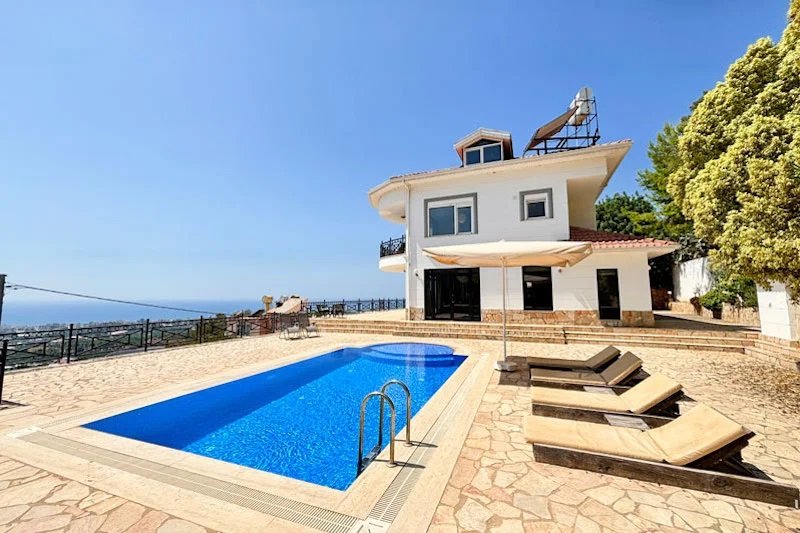 Exklusive Privatvilla mit eigenem Pool Meerblicjk Exklusive Privatvilla mit eigenem Pool Meerblicjk